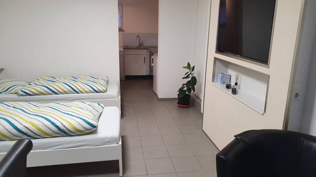 Studio zur Miete auf Zeit 760 € 1 Zimmer 28 m² frei ab 30.07.2026 Gartenstraße 0 Neckartailfingen 72666