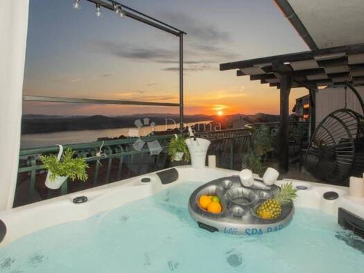Wohnung zum Kauf 499.000 € 4 Zimmer 130 m² 2. Geschoss Crnica, Sibenik Šibenik