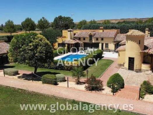 Bauernhaus zum Kauf 950.000 € 13 Zimmer 1.700 m² Chinchón 28370