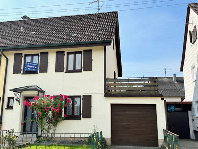 Doppelhaushälfte zum Kauf 149.000 € 5 Zimmer 80 m² 249 m² Grundstück Winzeln Fluorn-Winzeln 78737