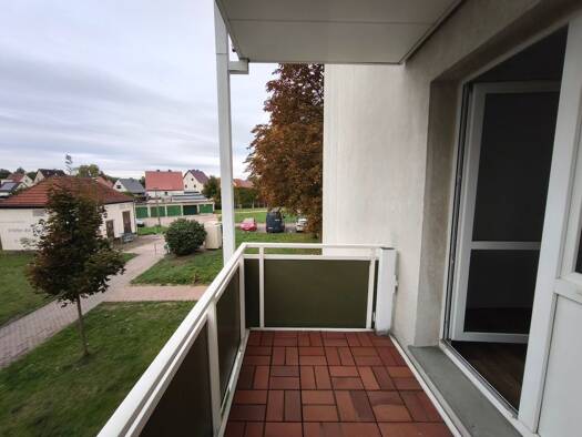 Wohnung zur Miete 373 € 3 Zimmer 59,2 m² 1. Geschoss frei ab sofort Albert-Keller-Straße 8 Merseburg 06217