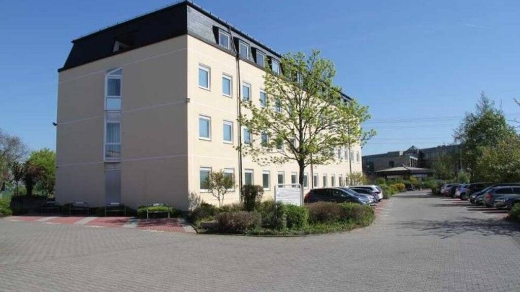 Bürofläche zur Miete provisionsfrei 5 € 13 Zimmer 405,8 m² Bürofläche Keramag Flörsheim 65439