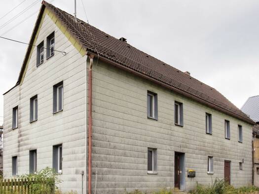 Haus zum Kauf 69.000 € 6 Zimmer 150 m² 995 m² Grundstück frei ab sofort Rügersgrün Höchstädt im Fichtelgebirge 95186