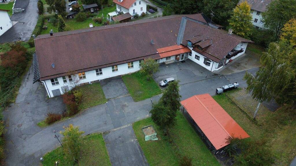 Sonstiges zum Kauf 2.249.000 € 1.703 m² 5.257 m² Grundstück Tittling 94104
