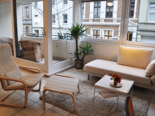 Studio zur Miete Wohnen auf Zeit 1.500 € 1 Zimmer 38 m² frei ab sofort Unterbilk Düsseldorf 40219