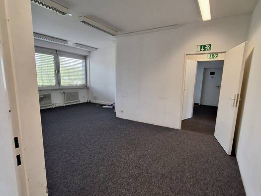 Bürofläche zur Miete 1.150 € 4 Zimmer 125 m² Bürofläche Griesheim West 65933