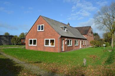 Haus zum Kauf 430.000 € 7 Zimmer 160 m² 11.000 m² Grundstück Haselund 25855