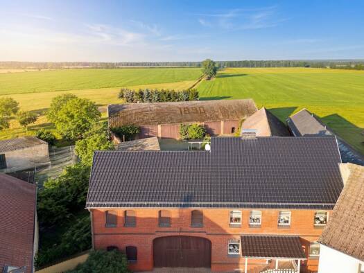 Einfamilienhaus zum Kauf provisionsfrei 429.000 € 9 Zimmer 251,4 m² 4.146 m² Grundstück Schadewalde Jessen (Elster) 06917