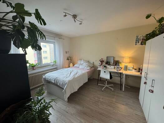 WG-Zimmer zur Miete 290 € 16 m² 3 Geschosse frei ab sofort Singen Singen (Hohentwiel) 78224