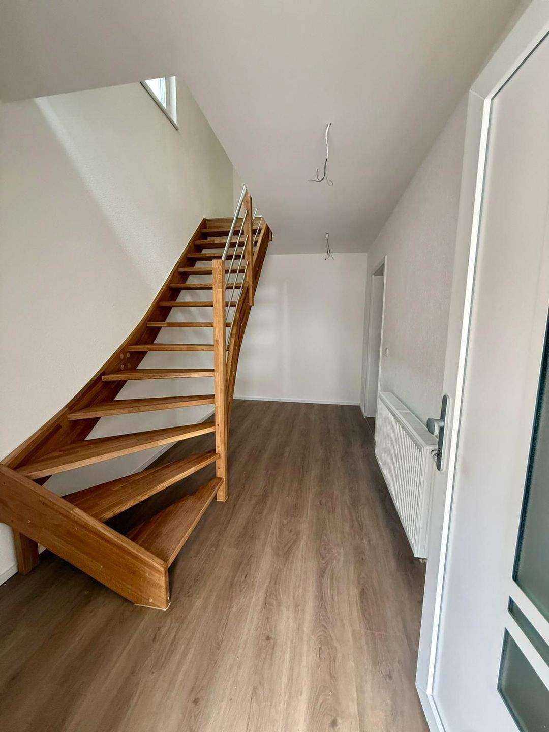 Immobilie in Zweiflingen - Kernsaniertes Zweifamilienhaus mit Einliegerwohnung in Orendelsall! - Bild 2