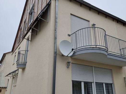 Doppelhaushälfte zur Miete 1.340 € 5 Zimmer 128 m² frei ab 01.04.2026 Straubing 94315