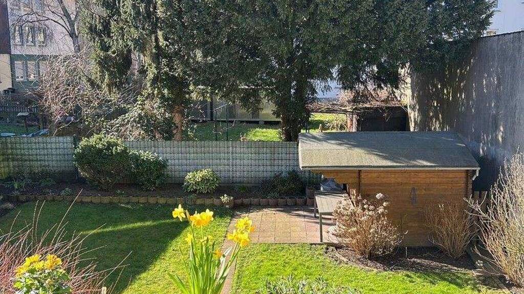 Wohnung zum Kauf provisionsfrei 292.000 € 5 Zimmer 109 m² 1. Geschoss Römerstraße 8 Altendorf Essen 45143