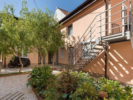 Mehrfamilienhaus zum Kauf 1.095.000 € 17 Zimmer 383 m² 413 m² Grundstück Nordenstadt Wiesbaden 65205