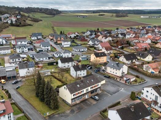 Haus zum Kauf 245.000 € 5 Zimmer 130 m² 657 m² Grundstück Volkmarsen 34471