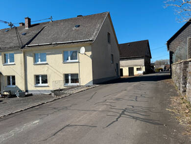 Haus zum Kauf 95.000 € 5 Zimmer 118 m² 646 m² Grundstück frei ab sofort Waigandshain 56477