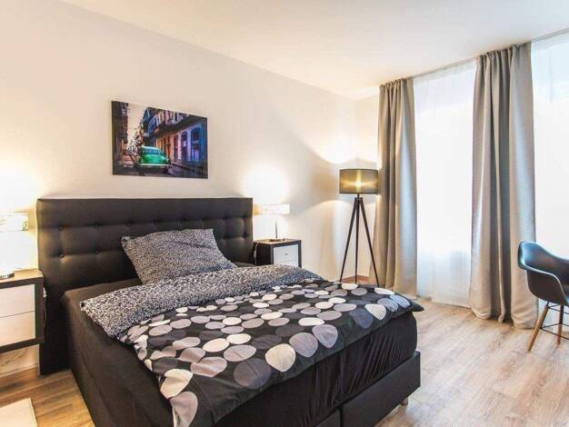 Studio zur Miete auf Zeit 640 € 1 Zimmer 24 m² frei ab sofort Uhlandstraße Fechenheim Ost 60314