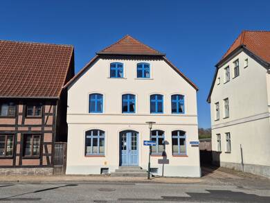 Stadthaus zum Kauf 460.000 € 13 Zimmer 265 m² 301 m² Grundstück frei ab sofort Crivitz Crivitz 19089