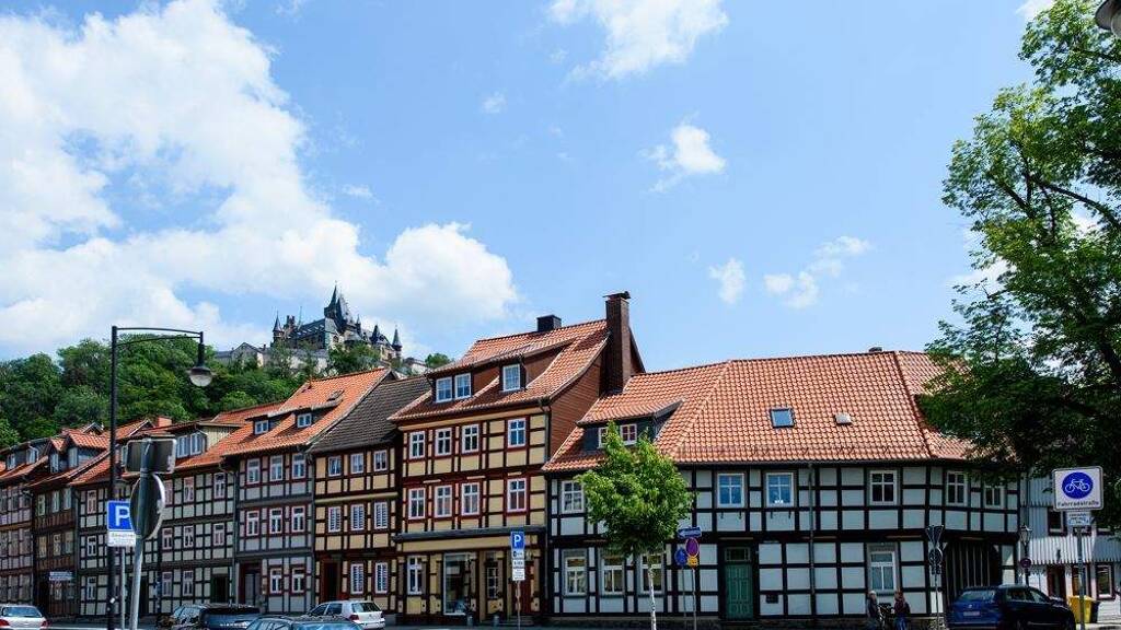 Einfamilienhaus zum Kauf 680.000 € 13 Zimmer 380 m² 505 m² Grundstück Schöne Ecke 32/33 Wernigerode 38855