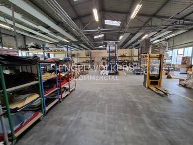 Halle/Industriefläche zum Kauf 1.910 m² Lagerfläche Stelingen Garbsen 30827