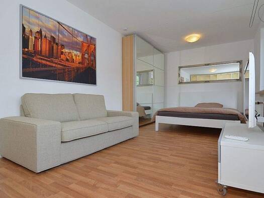 Wohnung zur Miete Wohnen auf Zeit 1.390 € 1 Zimmer 36 m² frei ab 01.04.2026 West Stuttgart 70174