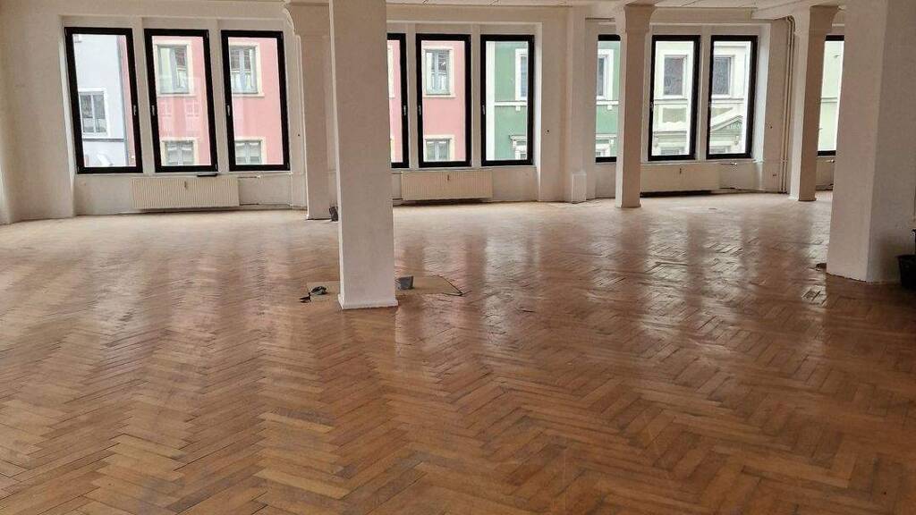 Büro zur Miete provisionsfrei 1.290 € 1 Zimmer 286 m² Bürofläche Oberes Tor 5 Innenstadt Hof 95028