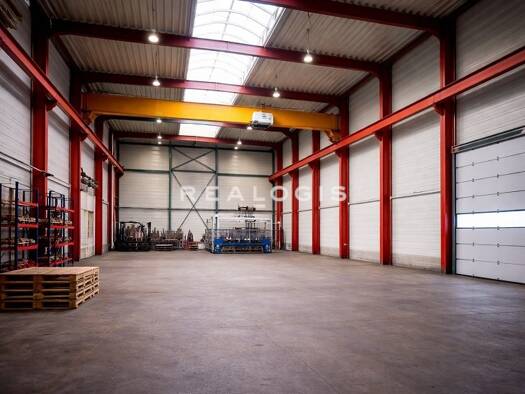 Halle/Industriefläche zur Miete provisionsfrei 3.300 m² Lagerfläche teilbar ab 1.700 m² Dingolfing Dingolfing 84130