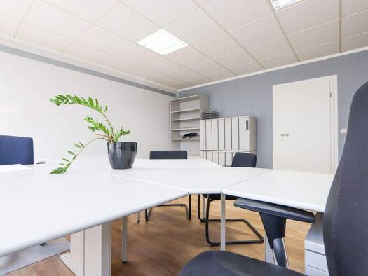 Bürofläche zur Miete provisionsfrei 660 € 4 Zimmer 120 m² Bürofläche Niedersedlitz Dresden 01257