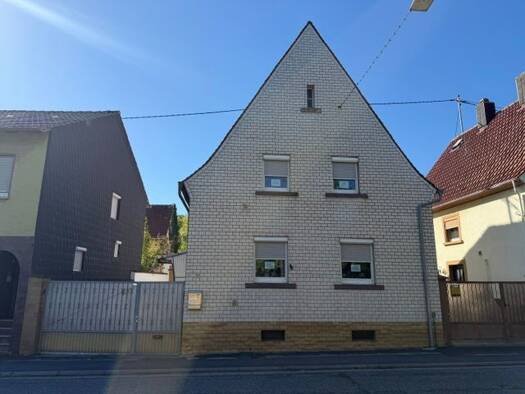 Einfamilienhaus zum Kauf 259.000 € 4 Zimmer 100 m² 487 m² Grundstück frei ab sofort Wachenheim 67591