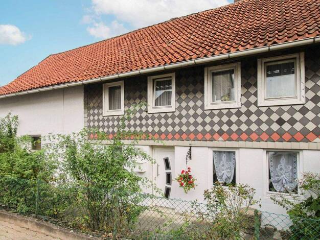 Einfamilienhaus zum Kauf 69.000 € 7 Zimmer 143 m² 689 m² Grundstück Varrigsen Delligsen 31073