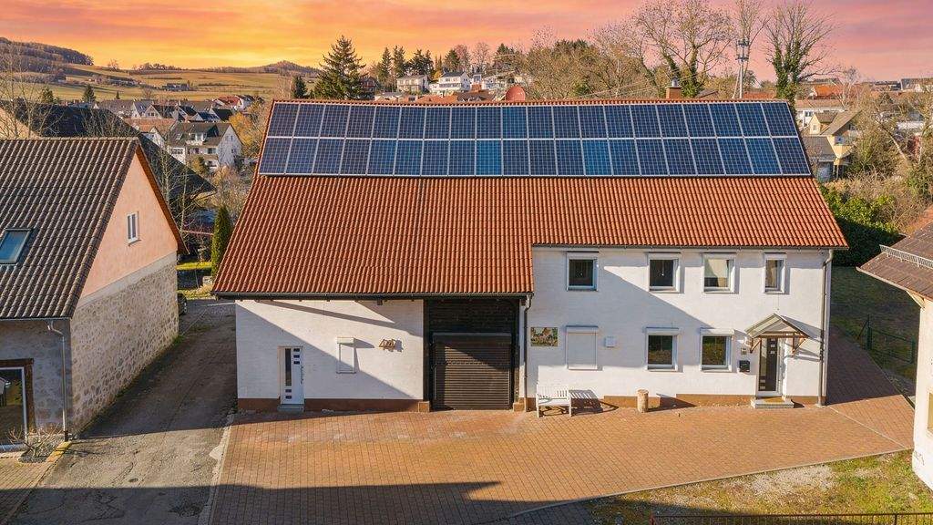 Einfamilienhaus zum Kauf 585.000 € 7,5 Zimmer 215 m² 625 m² Grundstück Hilzingen 78247