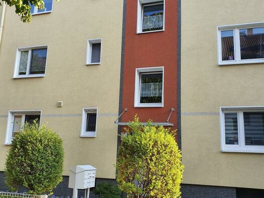 Wohnung zur Miete 330 € 1,5 Zimmer 35 m² 1. Geschoss frei ab 15.10.2026 Frohnhausen Stadtbezirk III 45144