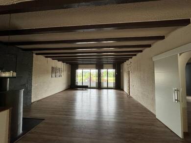 Wohnung zur Miete 1.300 € 5 Zimmer 213 m² Geschoss 1/1 frei ab sofort Erbringen Beckingen 66701