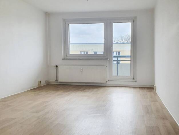 Wohnung zur Miete 340 € 3 Zimmer 60,8 m² 3. Geschoss Salzburger Straße 19 Südstadt Halle (Saale) 06128