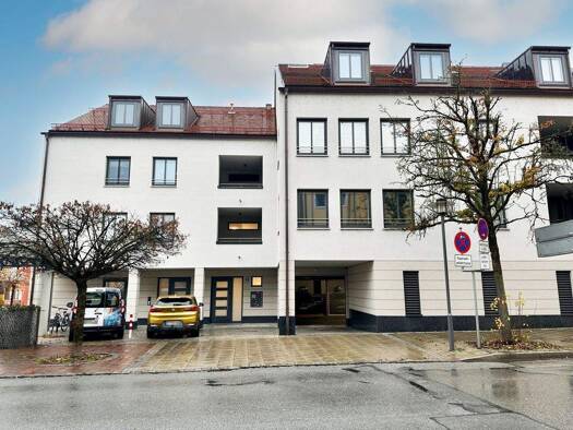 Wohnung zur Miete 2.430 € 220 m² 1. Geschoss frei ab 01.06.2026 Deggendorf 94469