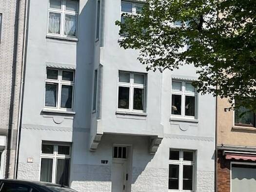 Mehrfamilienhaus zum Kauf provisionsfrei als Kapitalanlage geeignet 962.500 € 13 Zimmer 372 m² 300 m² Grundstück Koloniestrasse 187 Neudorf-Süd Duisburg 47057
