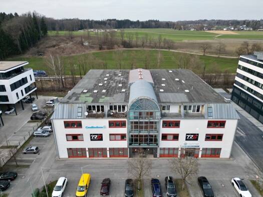 Lagerhalle zur Miete 6,91 € 1.390 m² Lagerfläche Süd Rosenheim 83026