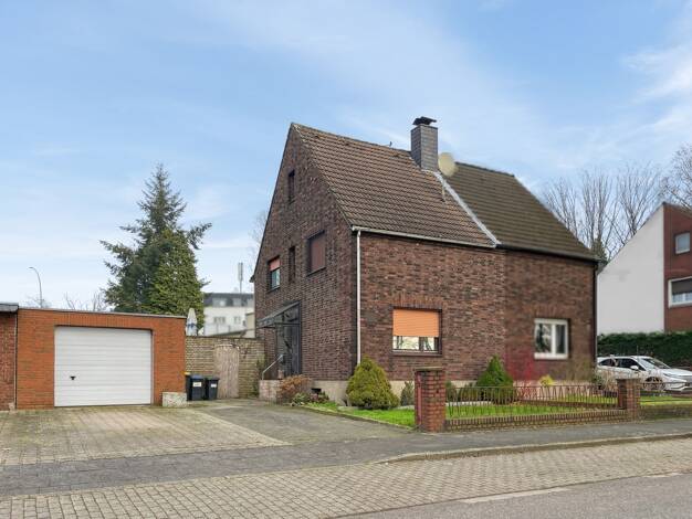 Doppelhaushälfte zum Kauf 269.000 € 6 Zimmer 120 m² 622 m² Grundstück Hochheide Duisburg 47198
