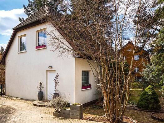 Einfamilienhaus zur Miete 2.083 € 5 Zimmer 149 m² 872 m² Grundstück frei ab sofort Sonnenstraße 24 Falkensee 14612