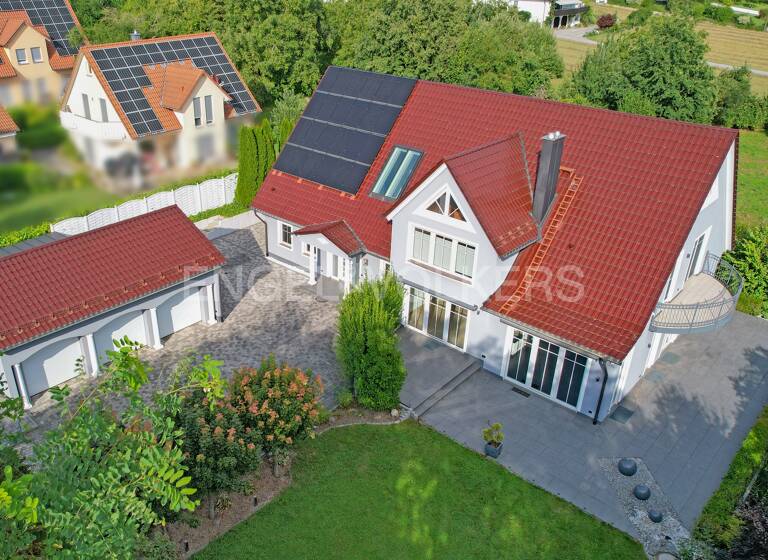 Villa zum Kauf 1.980.000 € 7 Zimmer 340 m²<br/>Wohnfläche 1.344 m²<br/>Grundstück Unterbachern Bergkirchen-Unterbachern 85232
