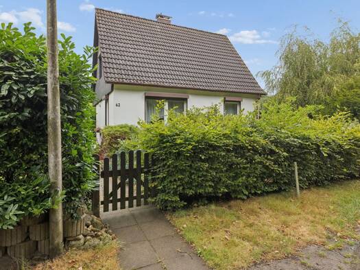 Einfamilienhaus zum Kauf 439.000 € 3 Zimmer 89 m² 823 m² Grundstück Eggerstedt 25421