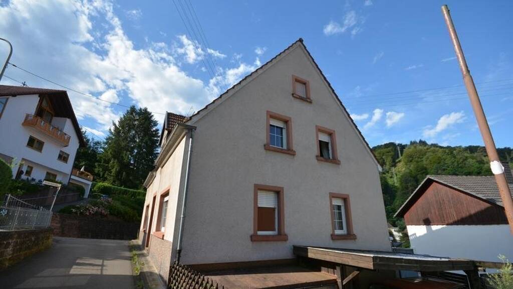 Haus zum Kauf 8 Zimmer 180 m² 218 m² Grundstück Neidenfels 67468