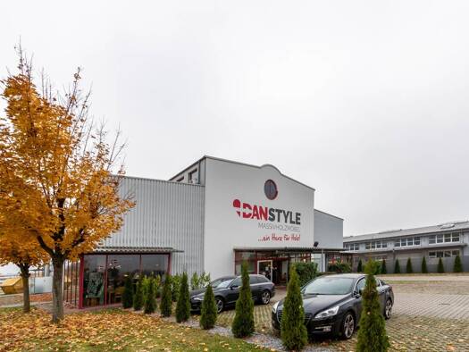 Bürofläche zur Miete 2.500 € 7 Zimmer 304 m² Bürofläche Gaimersheim 85080