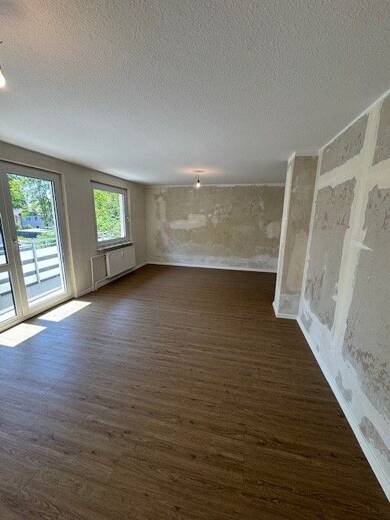 Wohnung zur Miete 674 € 4 Zimmer 85,2 m² 1. Geschoss frei ab 01.08.2025 Zur Maaskat 1 Lohberg Dinslaken 46537