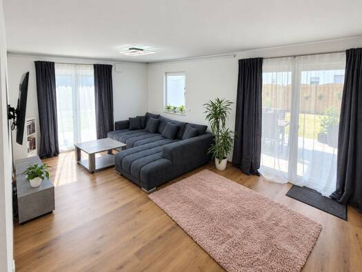 Wohnung zum Kauf 471.000 € 3 Zimmer 102 m² Uttenhofen Stephansposching 94569