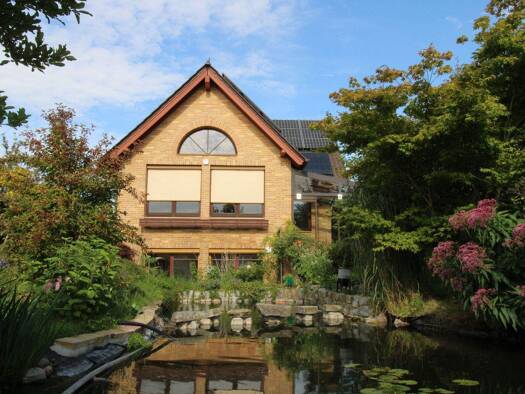 Einfamilienhaus zum Kauf provisionsfrei 899.000 € 6 Zimmer 160,3 m² 1.372 m² Grundstück Am Plessower See 162 Werder (Havel) 14542