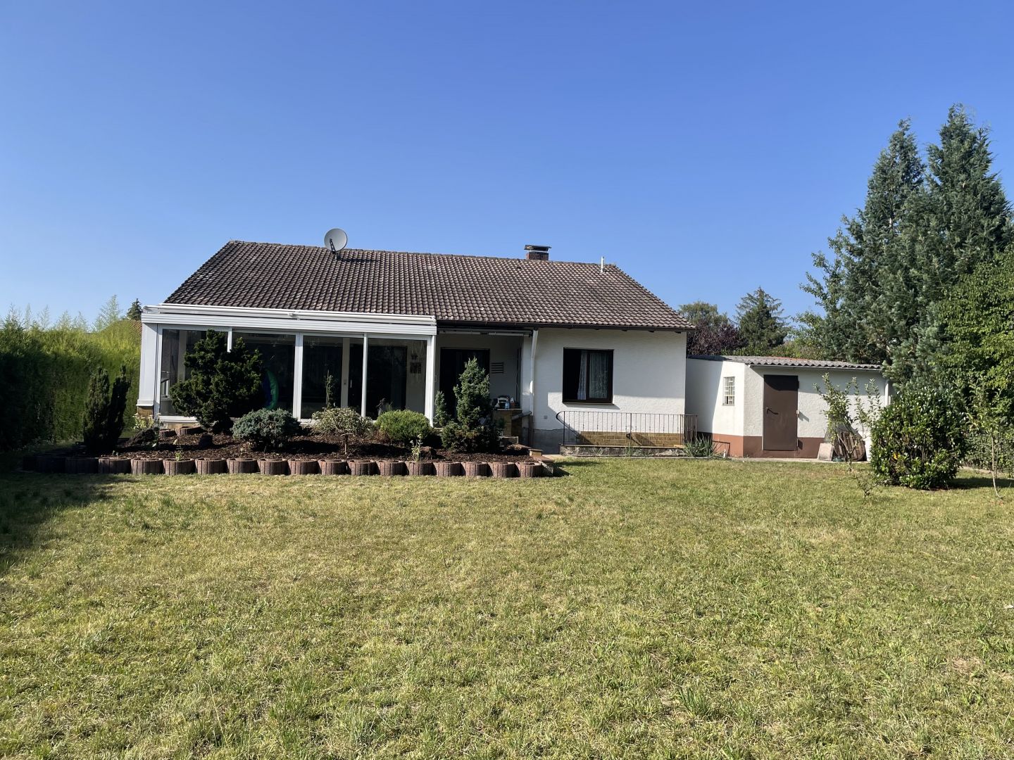 Einfamilienhaus zum Kauf 580.000 € 4 Zimmer 100 m²<br/>Wohnfläche 1.667 m²<br/>Grundstück Großschwarzenlohe Wendelstein 90530