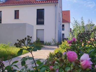 Wohnung zum Kauf - Erstbezug provisionsfrei 419.000 € 3 Zimmer 98,1 m² EG frei ab sofort Friedhofstraße 5 Gochsheim Gochsheim 97469