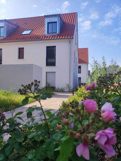 Wohnung zum Kauf - Erstbezug provisionsfrei 419.000 € 3 Zimmer 98,1 m² EG frei ab sofort Friedhofstraße 5 Gochsheim Gochsheim 97469