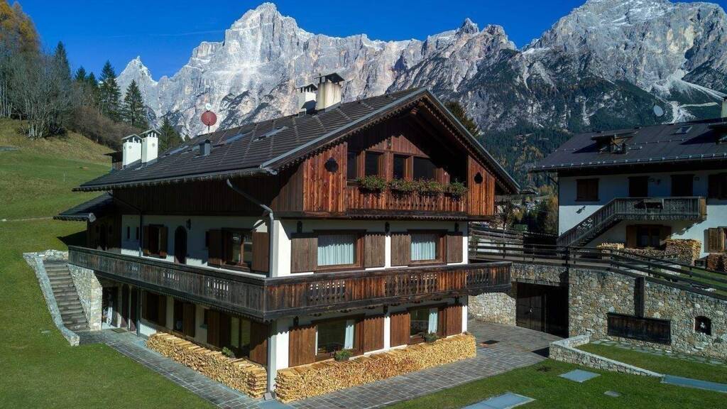 Wohnung zum Kauf 2.250.000 € 8 Zimmer 250 m² frei ab sofort Cortina d Ampezzo 32043