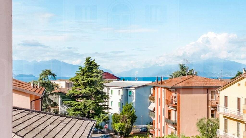 Studio zum Kauf 350.000 € 3 Zimmer 100 m² 2. Geschoss Via A. Bertanza Desenzano del Garda 25015